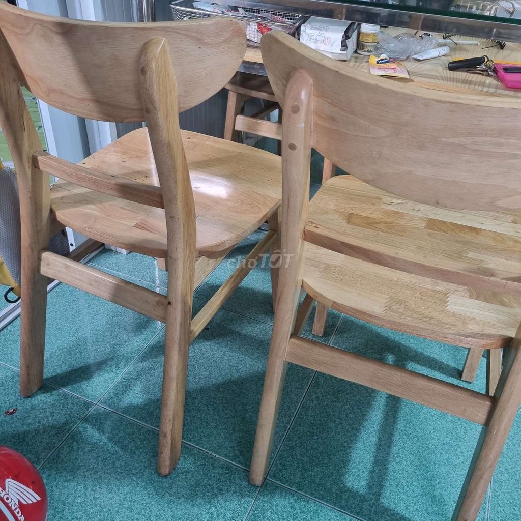 Nhà Chật thanh lý 4 ghế gỗ còn mới và tốt. Mua bán Bàn ghế tại Thành phố Thủ Đức Tp Hồ Chí Minh được đăng bởi Trần Thị Diễm Phúc hình 3