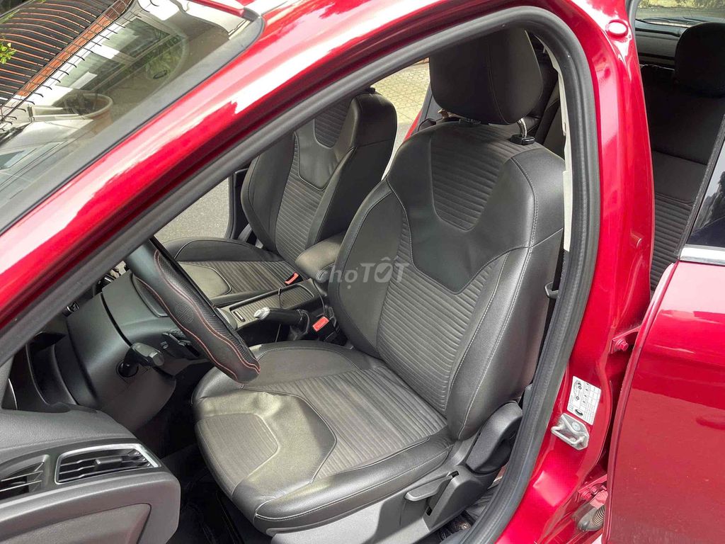 Ford Focus 2018 Sport 1.5L - 67000 km. Mua bán Ô tô tại Quận Tân Bình Tp Hồ Chí Minh được đăng bởi Sài Gòn Ford hình 8