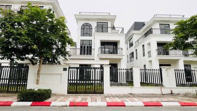 Villa in Mê Linh