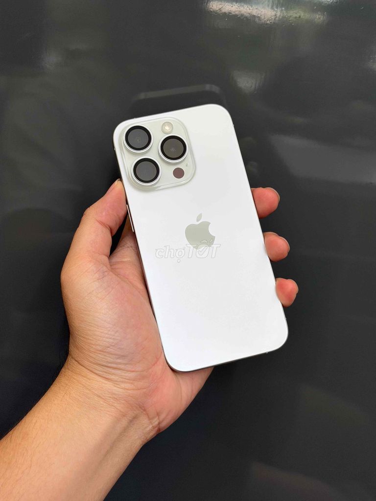 iPhone 15 Pro 128GB Titan Trắng Pin 89 Zin Keng. Mua bán Điện thoại tại Quận Ninh Kiều Cần Thơ được đăng bởi Quý Mobile Cần thơ hình 1