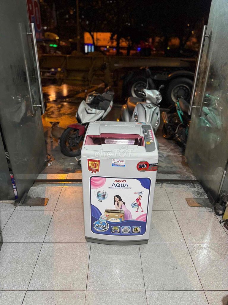 Máy giặt Sanyo 7kg giặt sạch vắt êm. Nhẹ điện. Mua bán Máy giặt tại Quận Bình Thạnh Tp Hồ Chí Minh được đăng bởi Thảo Linh hình 1