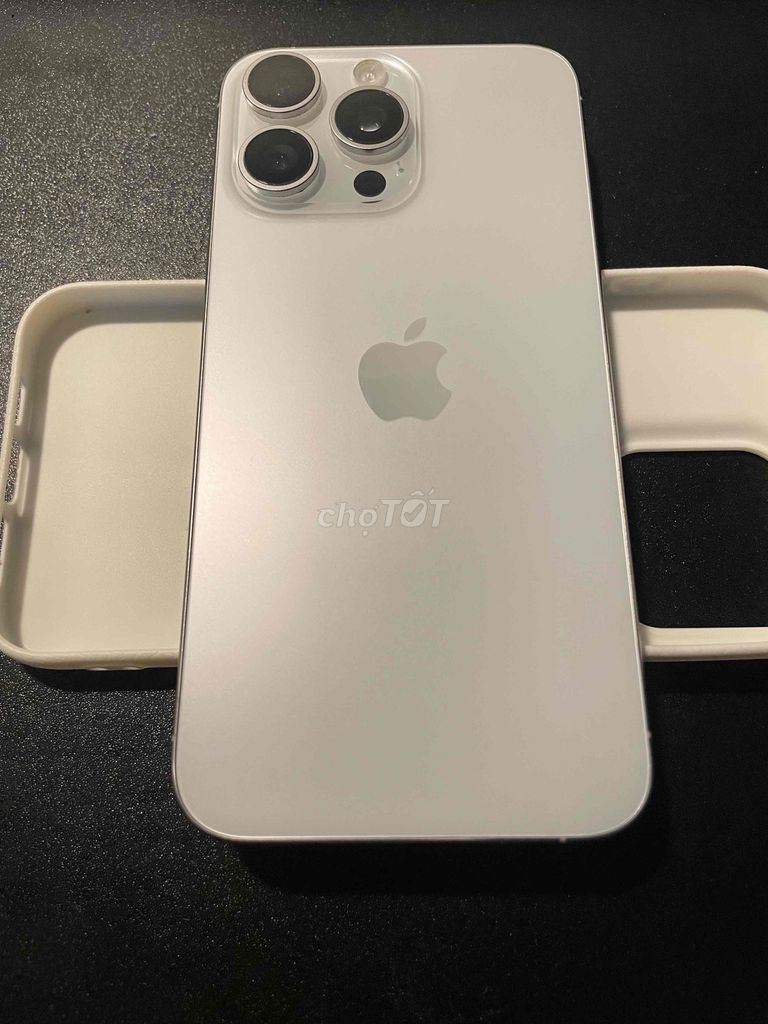 Apple iPhone 15 Pro Max Bạc Đã sử dụng. Mua bán Điện thoại tại Quận Dương Kinh Hải Phòng được đăng bởi Tài Văn Lộc hình 1