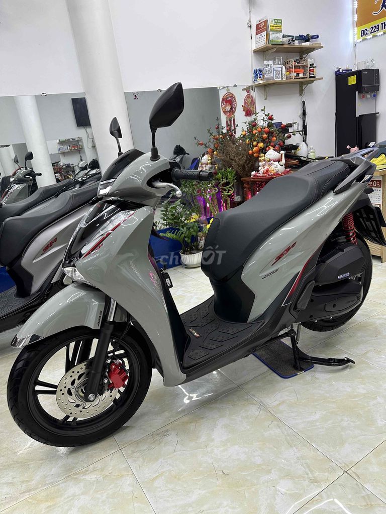 SH 160 ABS 2024 XE CỰC ĐẸP ODO LƯỚT 4K GIÁ TỐT. Mua bán Xe máy tại Thành phố Vũng Tàu Bà Rịa - Vũng Tàu được đăng bởi XE MÁY BẢO THANH  TPVŨNG TÀU hình 3