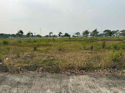 GOLDEN HILL KHU B ĐỐI DIỆN CÔNG VIÊN – LÔ ĐẸP GẦN KHU CAO TẦNG