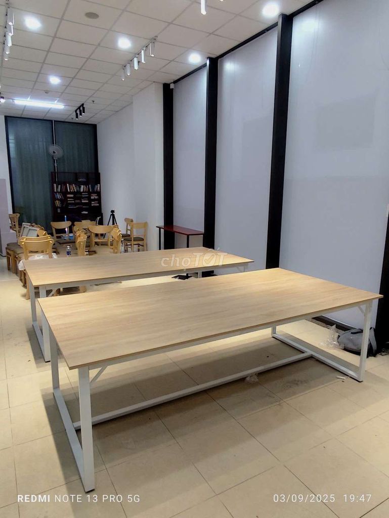 Bàn họp chân sắt. Mua bán Bàn ghế tại Thành phố Thủ Đức Tp Hồ Chí Minh được đăng bởi Vân Decor hình 2