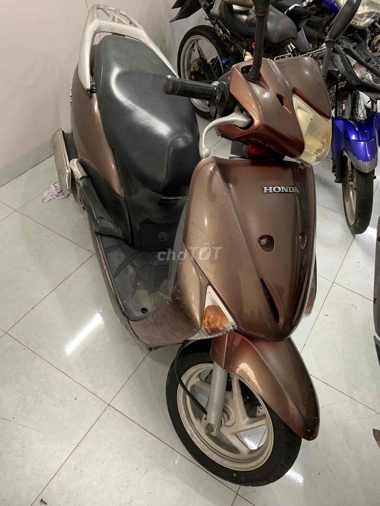 Honda SCR màu Nâu. Mua bán Xe máy tại Thành phố Bà Rịa Bà Rịa - Vũng Tàu được đăng bởi phúc lâm hình 1