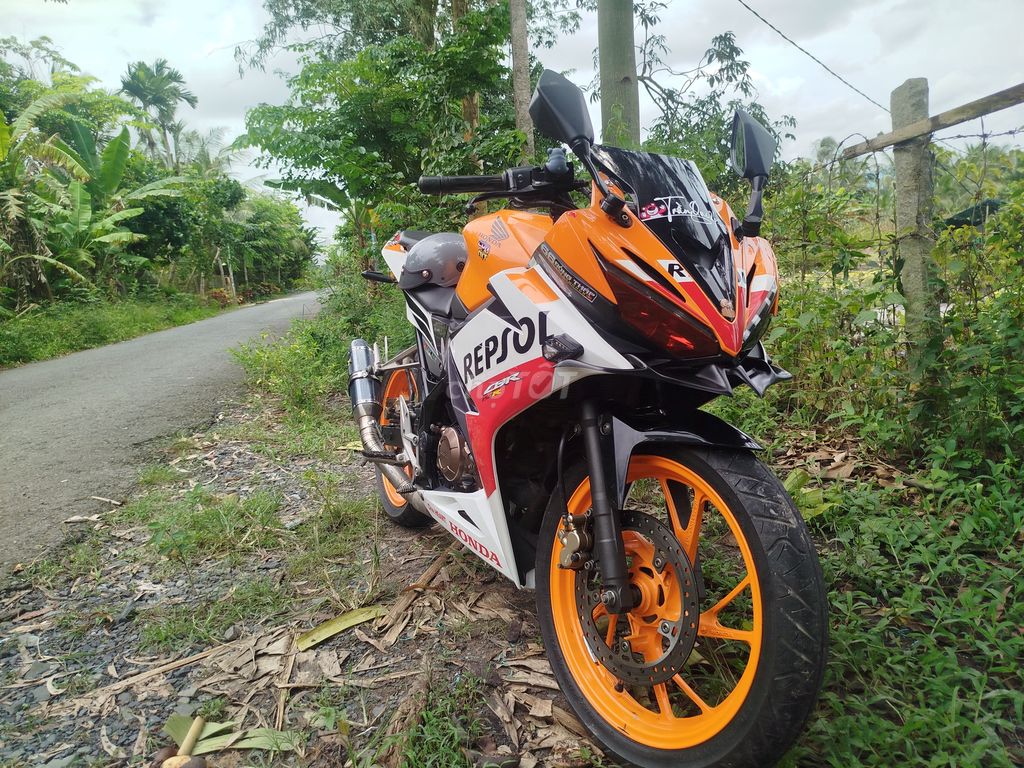 Honda cbr 150 crepsol 2018 cần bán ở đồng tháp. Mua bán Xe máy tại Huyện Lấp Vò Đồng Tháp được đăng bởi Trần thanh qui hình 4