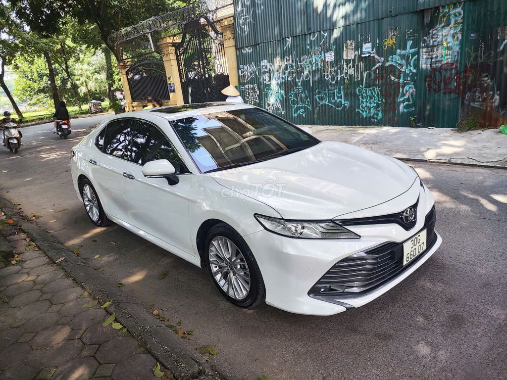 Toyota Camry 2020 2.5Q - 101650 km. Mua bán Ô tô tại Quận Hà Đông Hà Nội được đăng bởi Hưng Tấn hình 2