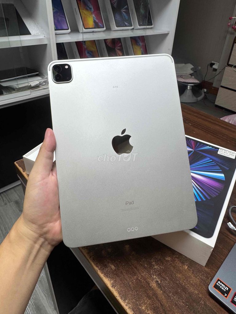 Apple iPad Pro M1 128GB Bạc. Mua bán Máy tính bảng tại Quận Hoàng Mai Hà Nội được đăng bởi Cảnh Hà  hình 1