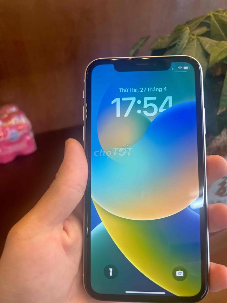 Apple iPhone Xr 64GB Trắng Đã sử dụng. Mua bán Điện thoại tại Thành phố Đà Lạt Lâm Đồng được đăng bởi HỒNG QUANG hình 1