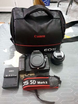 Canon 5d mark 2 + 50mm f1.8
