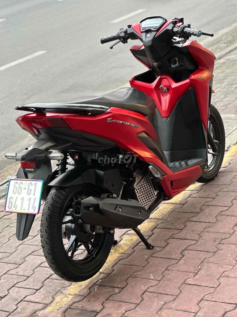 Рассрочка 0% - Vario 150 2021 Красный 23000 км - Госномер 66