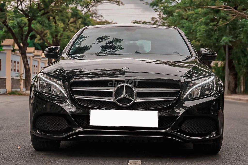 Mercedes Benz C200 model 2019 -33000 km -1 đời chủ