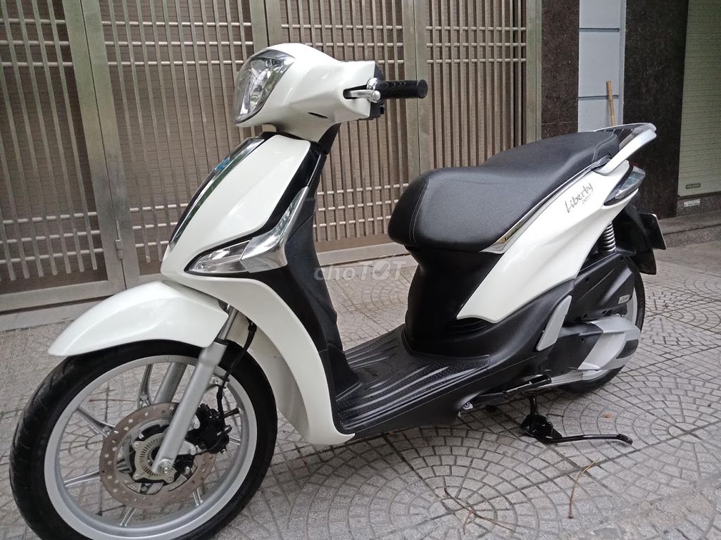 PIAGGIO LIBERTY125 trắng 2020CHÍNH CHỦ ZIN ĐÉT. Mua bán Xe máy tại Quận Cầu Giấy Hà Nội được đăng bởi TUẤN MINH hình 5