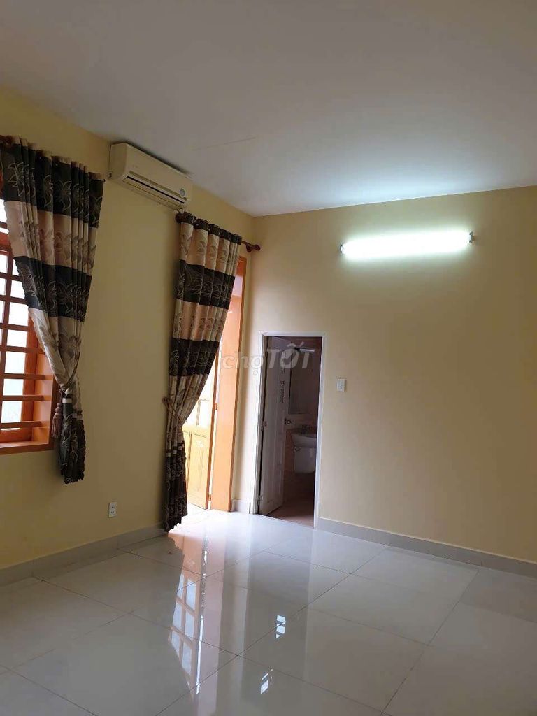 Cho thuê nhà mặt tiền đường lớn trung tâm Thủ Dầu Một Bình Dương. Cho thuê văn phòng, mặt bằng kinh doanh tại Thành phố Thủ Dầu Một Bình Dương được đăng bởi Phùng Huy Lâm hình 3