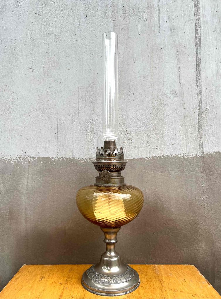 Đèn dầu Pháp Thủy tinh Trà 48cm. Mua bán Đồ sưu tầm, đồ cổ tại Huyện Hàm Thuận Bắc Bình Thuận được đăng bởi Tôi Là Joy hình 1