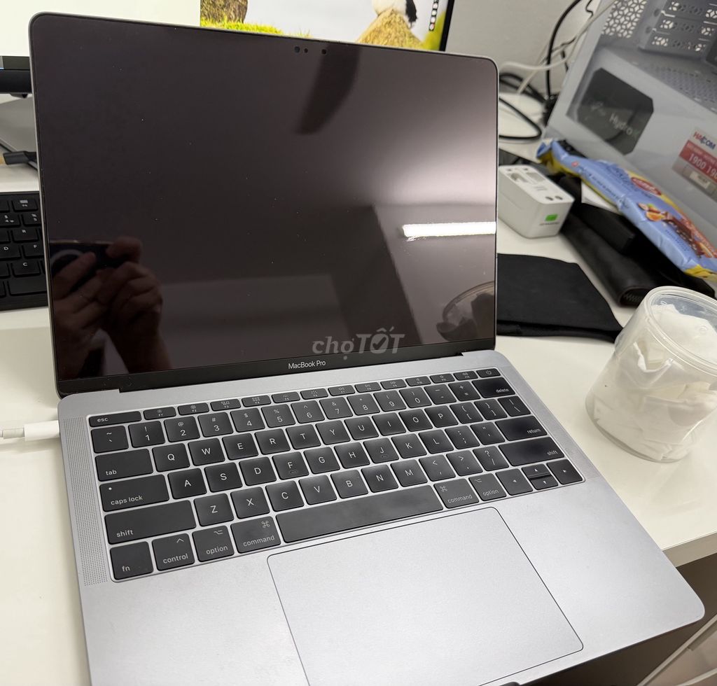 Apple MacBook Pro 2017 i5 8GB/256GB. Mua bán Laptop tại Quận Đống Đa Hà Nội được đăng bởi Ly Hoang Hiep hình 1