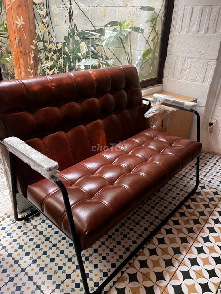 Ghế sofa Da khung sắt. Dịch vụ chuyển nhà tại Quận Sơn Trà Đà Nẵng được đăng bởi THẾ GIỚI ĐỒ CŨ ĐÀ NẴNG hình 1