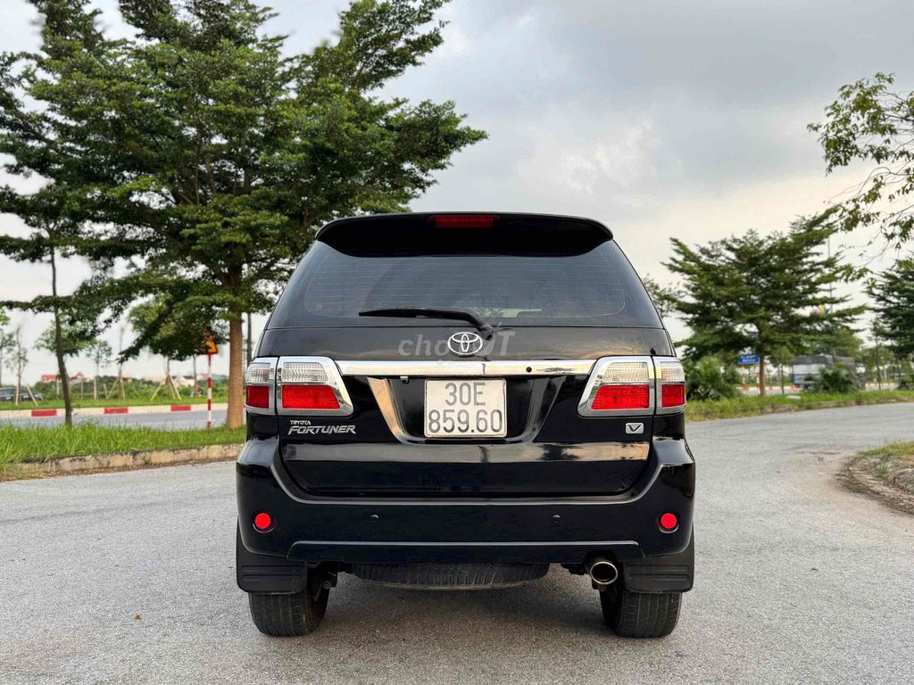 Toyota Fortuner 2010 2.7V 4x4 AT - 170000 km. Mua bán Ô tô tại Huyện Gia Lộc Hải Dương được đăng bởi Nhất Tín Ô Tô Hải Dương hình 6