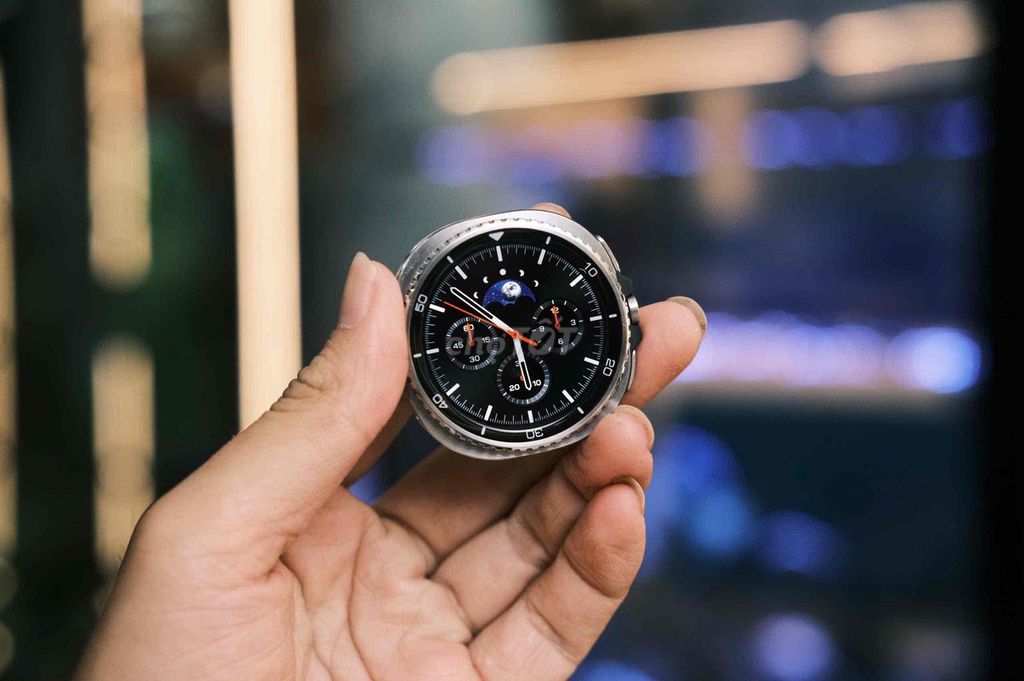 Samsung Galaxy Watch8 Classic Đen 46mm đẹp 99%. Mua bán Thiết bị đeo thông minh tại Quận Bình Thạnh Tp Hồ Chí Minh được đăng bởi Vân Anh 2Tech House hình 1