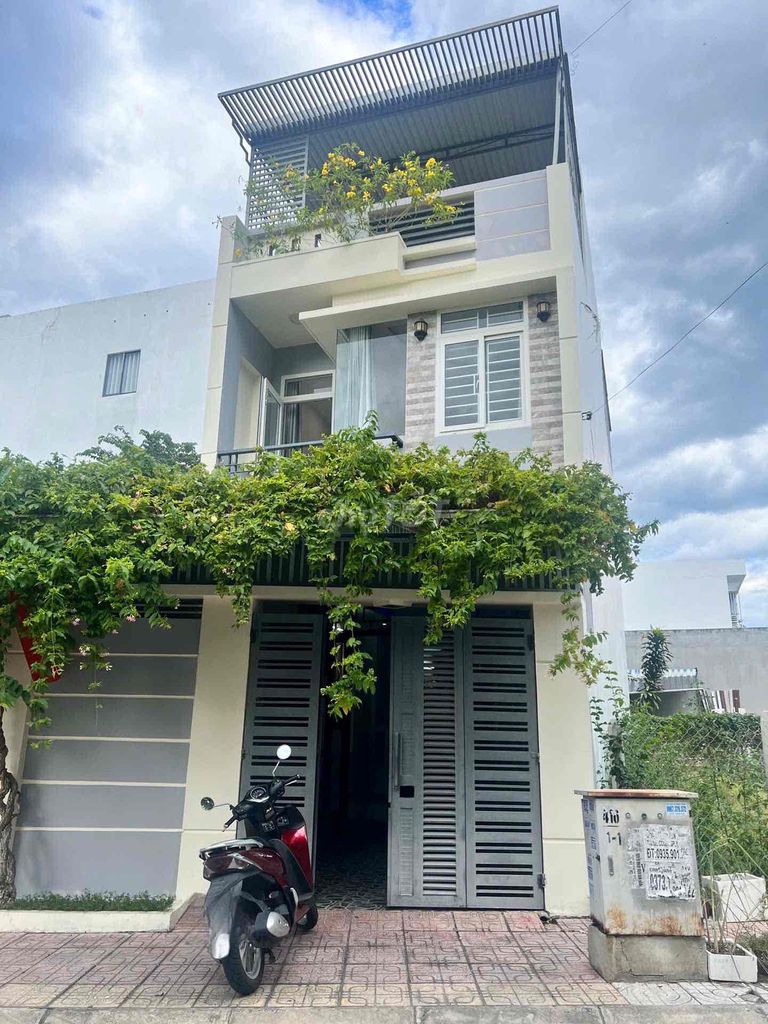 Rent · 2 bd · 80 м² · Thành phố Nha Trang, ул. Hòn Rớ