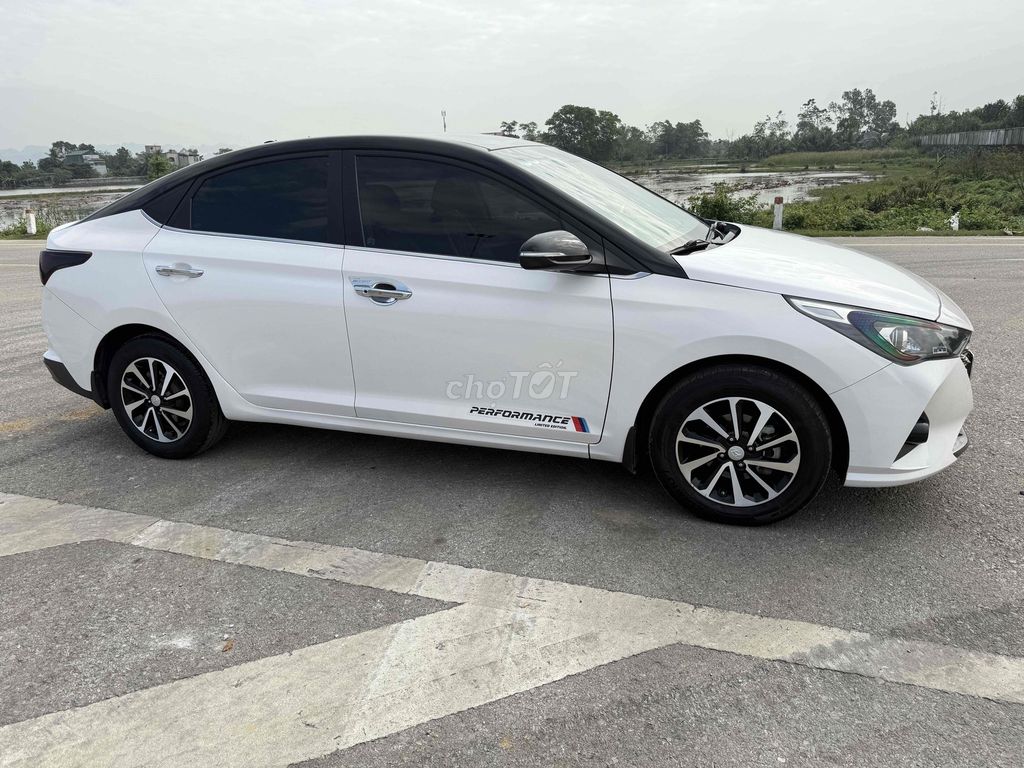 Hyundai Accent 2022 1.4 AT - 51356 km. Mua bán Ô tô tại Huyện Hà Trung Thanh Hóa được đăng bởi Nguyễn đức Tuân hình 6