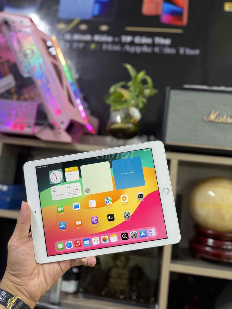 Apple iPad Gen 6 32GB 4G Bạc. Mua bán Máy tính bảng tại Quận Ninh Kiều Cần Thơ được đăng bởi HẢI APPLE CẦN THƠ hình 1