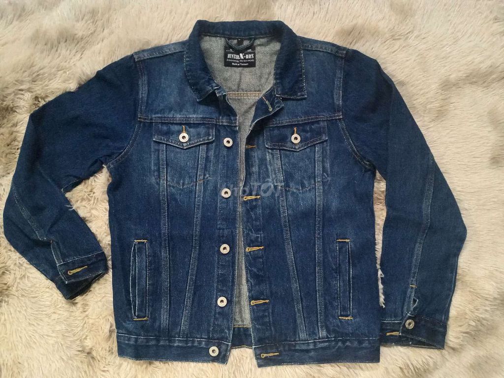 Áo khoác Jean Nam Xanh denim 60/65kg. Mua bán Quần áo tại Quận 12 Tp Hồ Chí Minh được đăng bởi Giày Đẹp hình 1