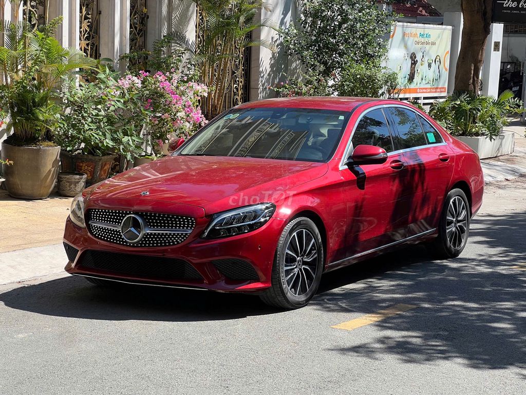 Mercedes Benz C Class 2019 C200 Facelift. Mua bán Ô tô tại Thành phố Thủ Đức Tp Hồ Chí Minh được đăng bởi HB AUTO  hình 2