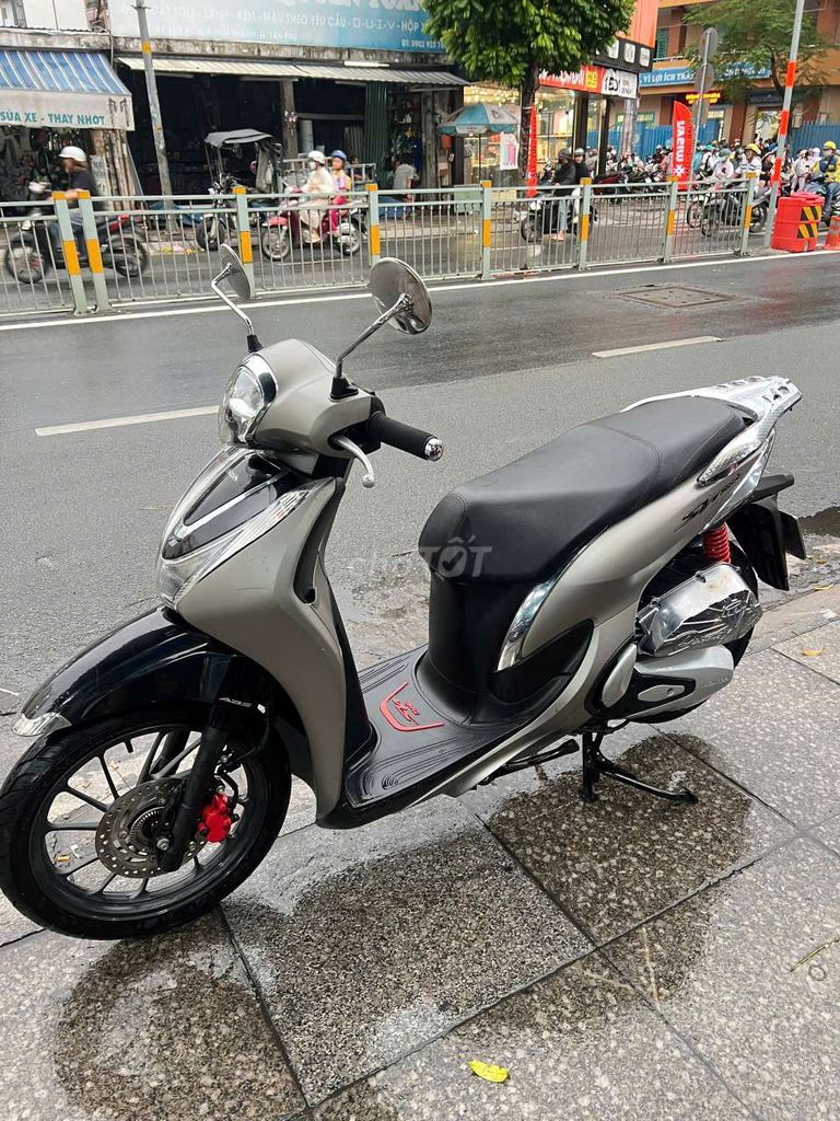 Honda SH Mode ABS 2022 Серый Б/У