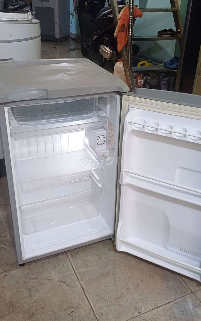 Tủ lạnh mini sanyo 90 lít bảo hành 2 tháng