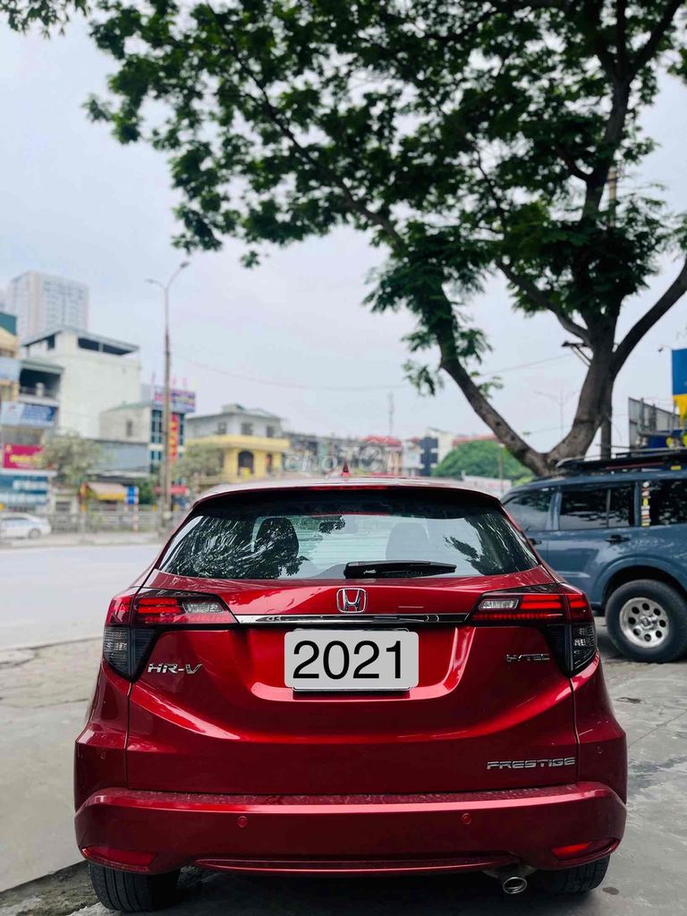 Honda HRV đăng ký 2022 một chủ!. Mua bán Ô tô tại Quận Hoàng Mai Hà Nội được đăng bởi Phạm quang đồng hình 3
