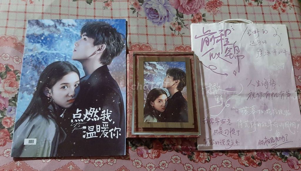Photobook Khung ảnh idol Lịch. Mua bán Sở thích khác tại Quận 11 Tp Hồ Chí Minh được đăng bởi Hồng Kim Hoa hình 1