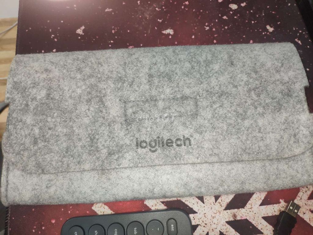 Bán phím Logitech K380 mới 99,9% kèm túi và chuột. Mua bán Phụ kiện (Màn hình, Chuột...) tại Quận Ninh Kiều Cần Thơ được đăng bởi Super  hình 4
