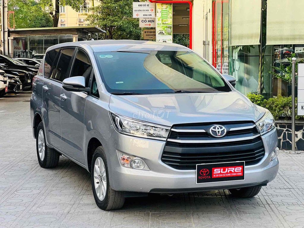 Toyota Innova 2020 2.0G Xám/Nâu