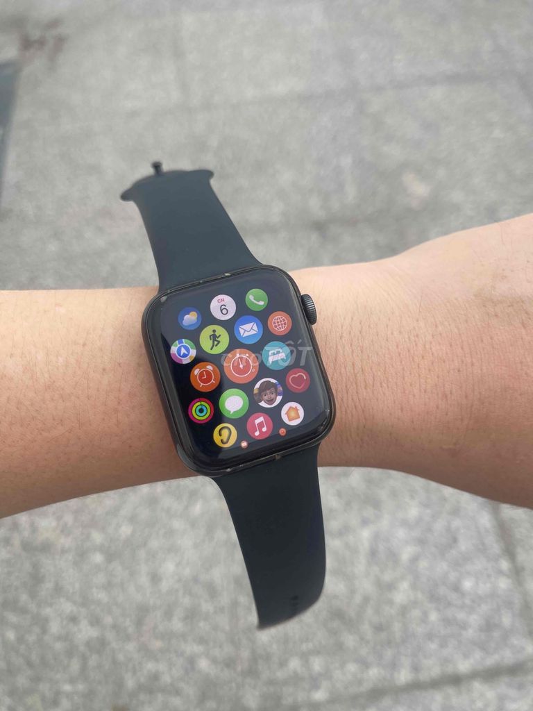Apple Watch SE 44mm -full black