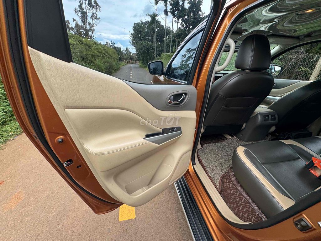 Nissan Navara 2015 NP300 VL 4x4 AT - 130000 km. Mua bán Ô tô tại Huyện Đắk Mil Đắk Nông được đăng bởi Nguyễn Quý hình 12