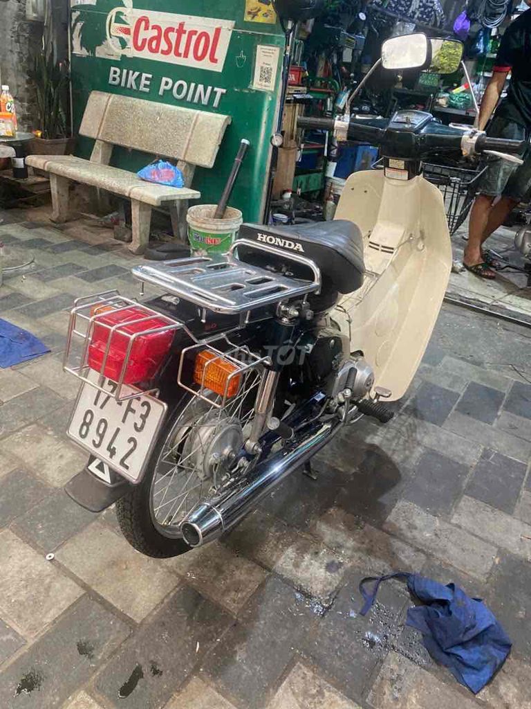 Xe Cub Nhật 82-99 máy 90cm mới zin nguyên. Mua bán Xe máy tại Quận Tây Hồ Hà Nội được đăng bởi Anh Tuấn Audio Japan hình 1