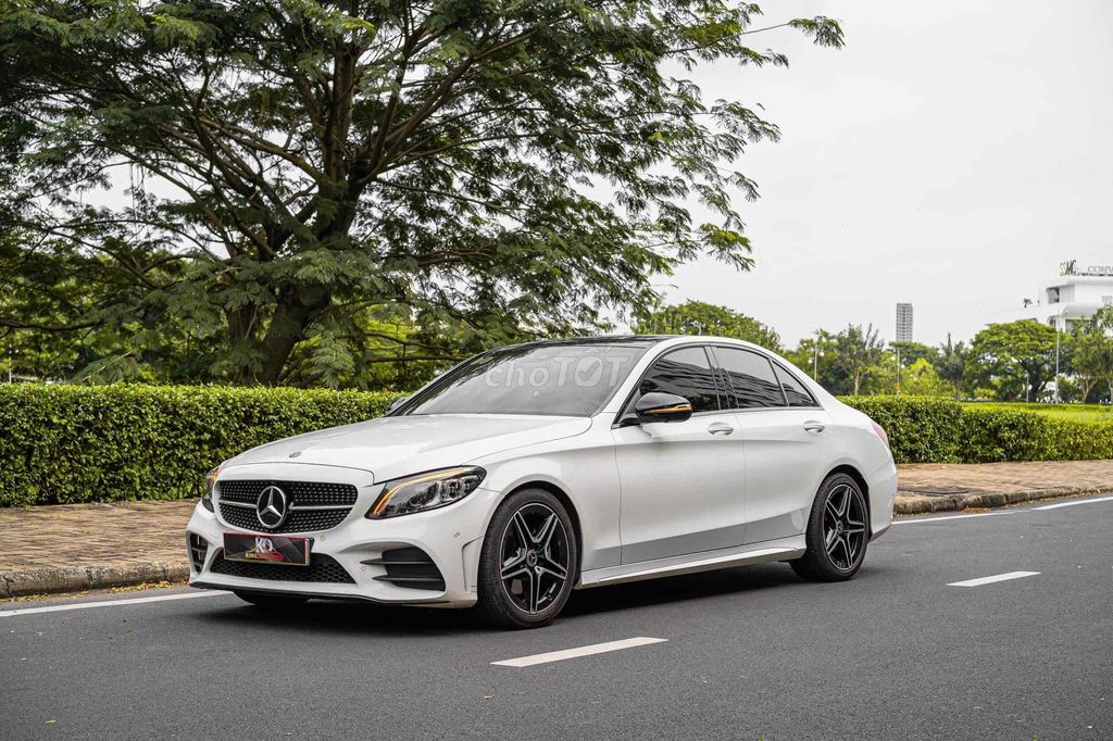C300_AMG Sx 2021 màu trắng cá nhân 1 chủ siêu lướt. Mua bán Ô tô tại Quận 7 Tp Hồ Chí Minh được đăng bởi Dương Phương hình 1