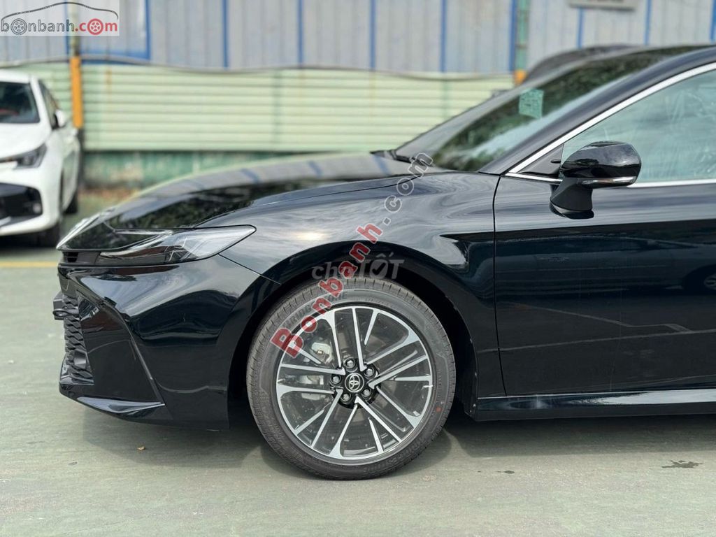 Xe Toyota Camry 2.0Q 2025 - 1 Tỷ 160 Triệu. Mua bán Ô tô tại Quận Cầu Giấy Hà Nội được đăng bởi Ms Hà hình 3