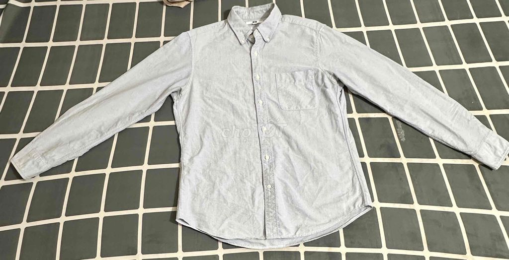 Áo sơ mi Uniqlo Nam size M. Mua bán Quần áo tại Huyện Mỏ Cày Nam Bến Tre được đăng bởi Nguyễn Khang hình 1