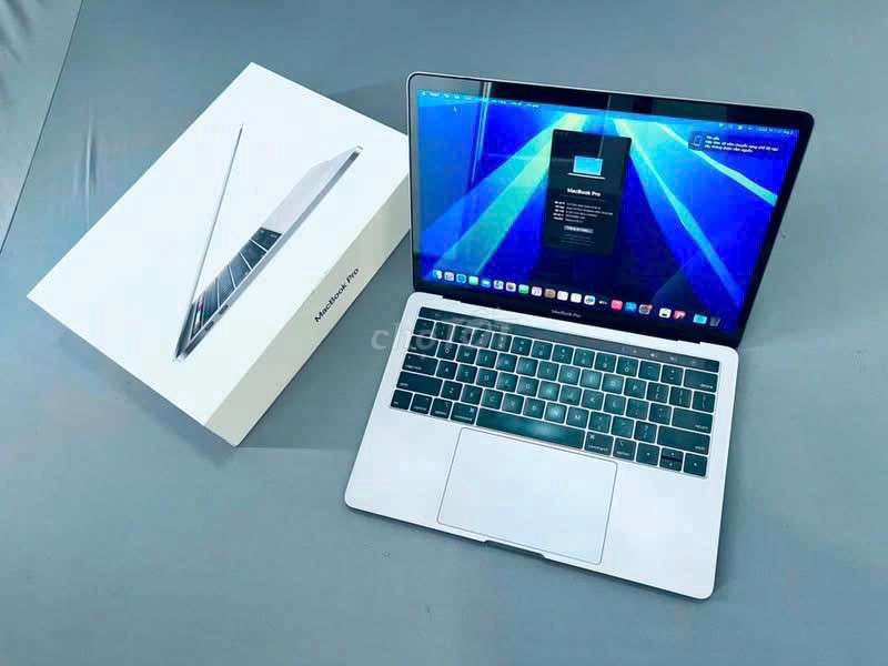 Apple Macbook Pro i5 16GB Bạc 2020. Mua bán Laptop tại Quận Bình Thạnh Tp Hồ Chí Minh được đăng bởi Miuuu97 hình 1