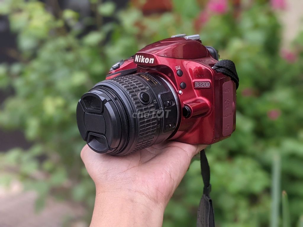 [Máy ảnh KTS] Nikon D3200 đỏ 18-55mm VR. Mua bán Máy ảnh, Máy quay tại Quận 6 Tp Hồ Chí Minh được đăng bởi may anh KTS hình 1