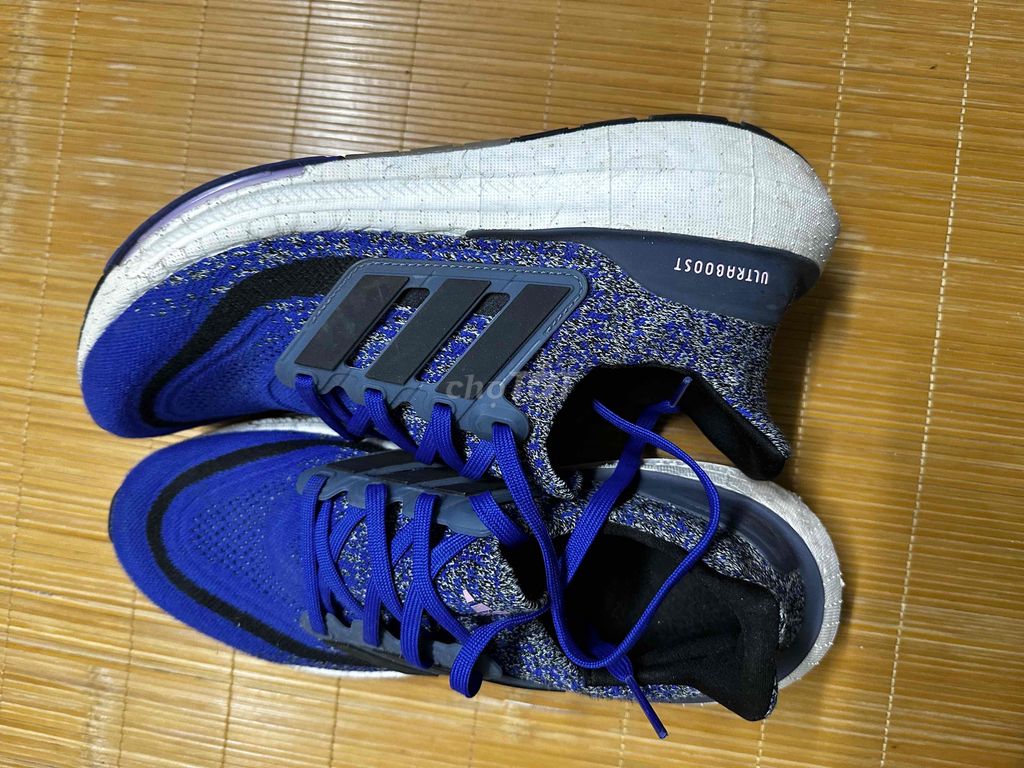 Giày Adidas Ultraboost Light shoes