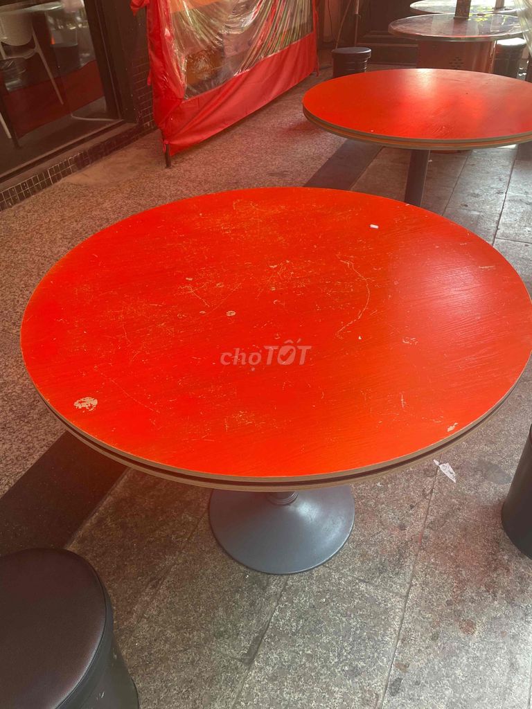 Bàn cho Quán ăn màu Cam. Mua bán Bàn ghế tại Quận 7 Tp Hồ Chí Minh được đăng bởi Tri Nguyen hình 1