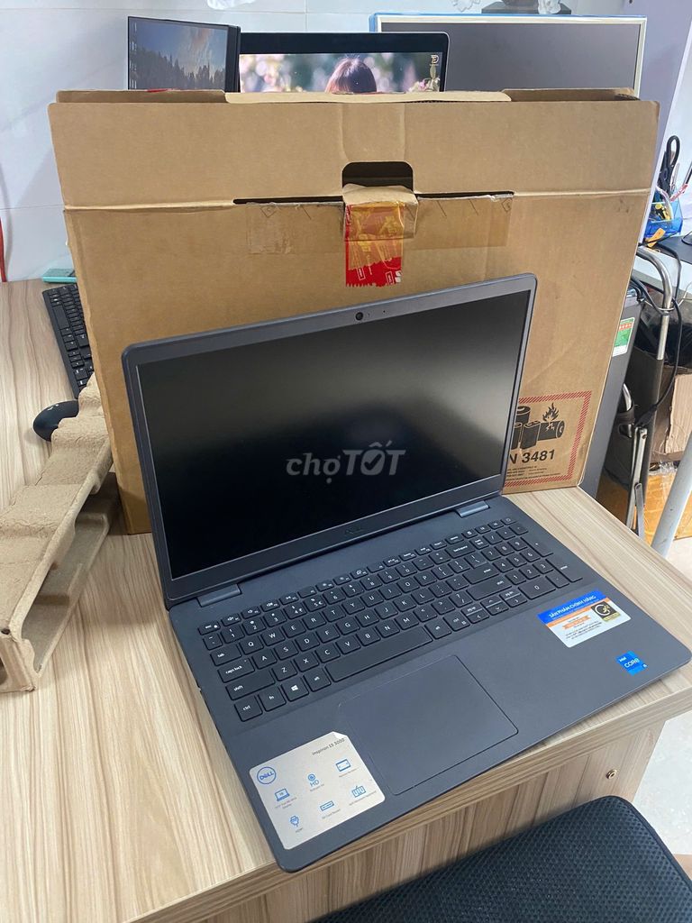 DELL 3501 I5 GEN11 _hàng cty tặng dư