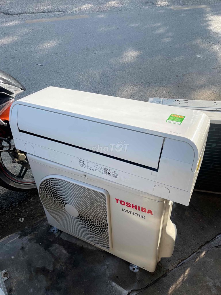 máy lạnh toshiba 1hp invefter