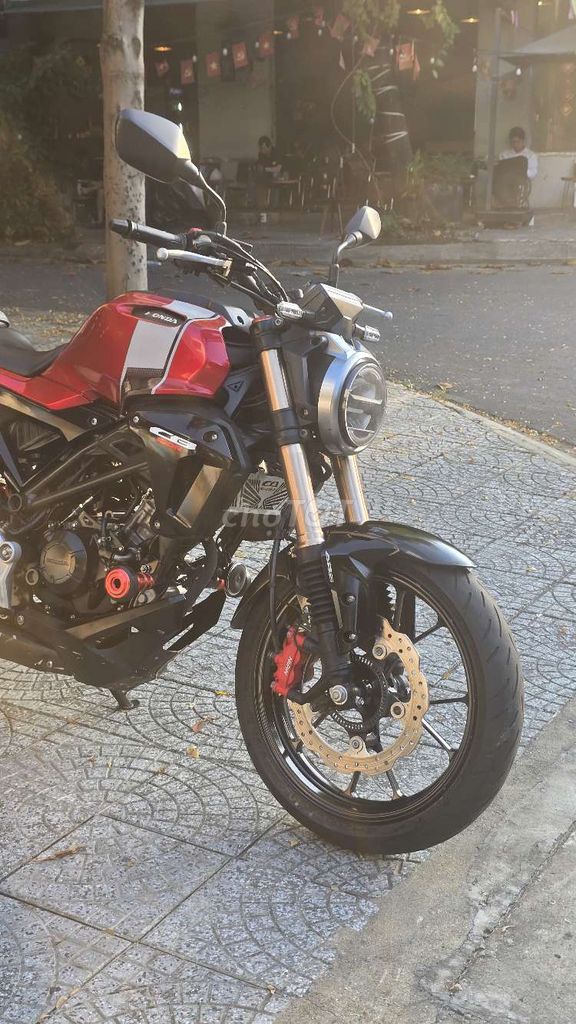 Хонда CB150R 2021 Красивый красный черный цинк 100%