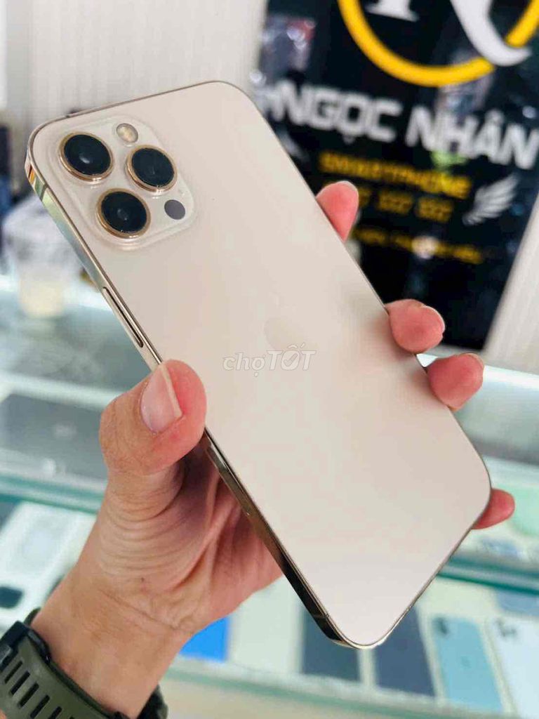 Apple iPhone 12 Pro Max 128GB Vàng 99%zin chất. Mua bán Điện thoại tại Thành phố Biên Hòa Đồng Nai được đăng bởi Oanh Hoang hình 1