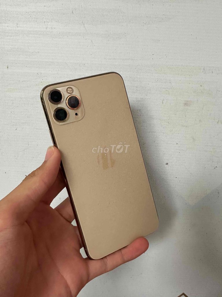 Apple iPhone 11 Pro Max Vàng A13 Bionic. Mua bán Điện thoại tại Thành phố Vũng Tàu Bà Rịa - Vũng Tàu được đăng bởi Nguyễn Văn Trung hình 1